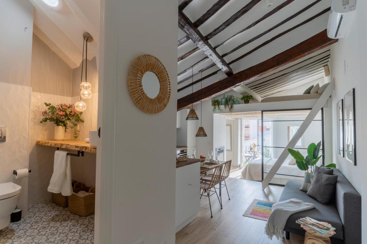Cathedral Apartment *